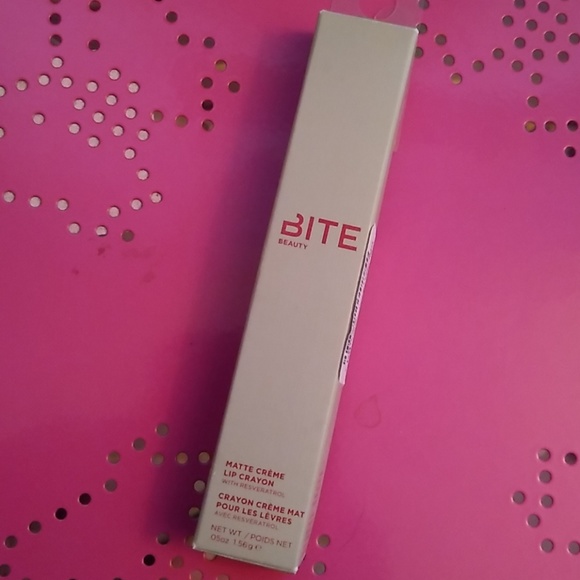 Bite Beauty Other - 👄BITE👄(94% Natural) "Framboise" Matte Lip Crayon
